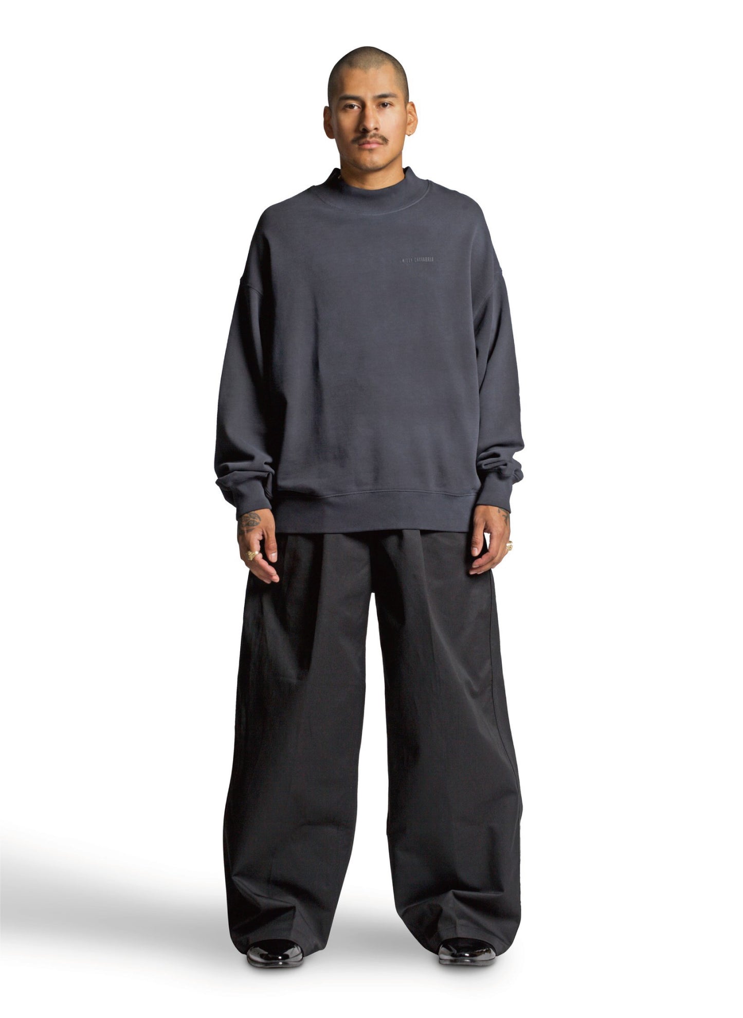 MOCK NECK SWEAT