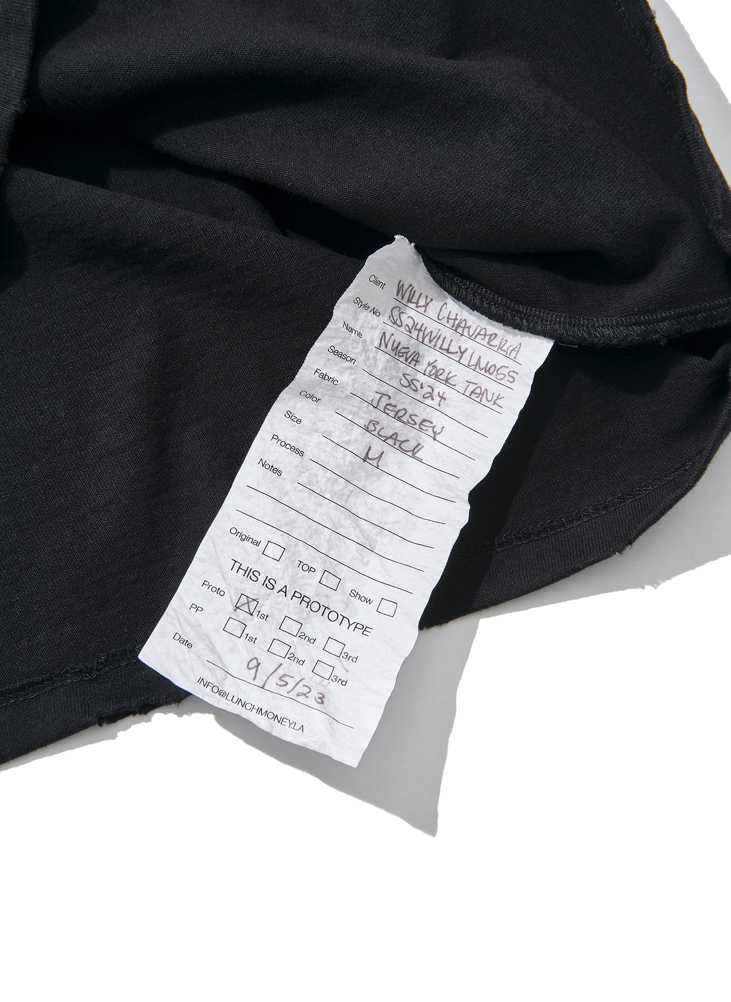 09-ShowPiece / NUEVA YORK TANK